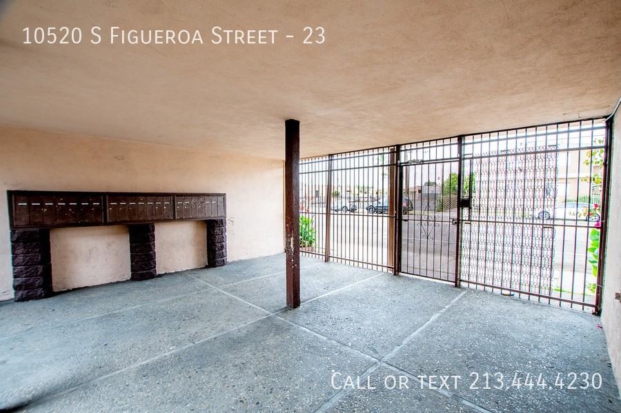 Figueroa Street Apartments - Photo 5 of 50
