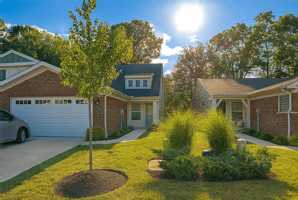 featured image of 5815 Parkview Ln #1