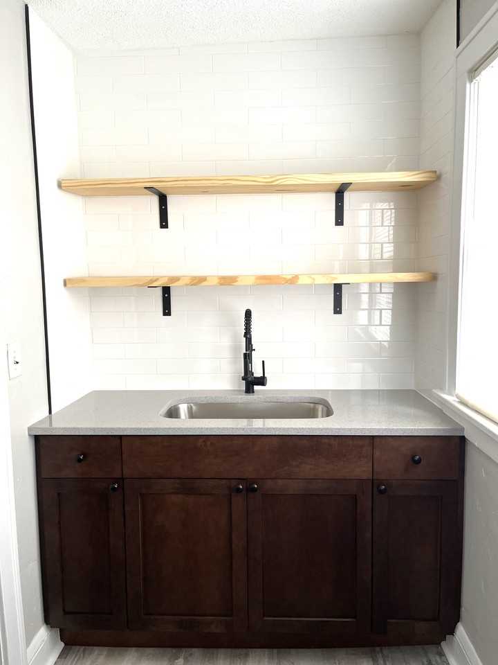 619 Tanglewood St #4 - Photo 4 of 8