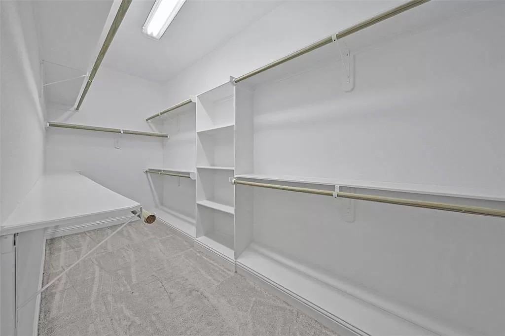 1033 W 23rd St #NA - Photo 6 of 43