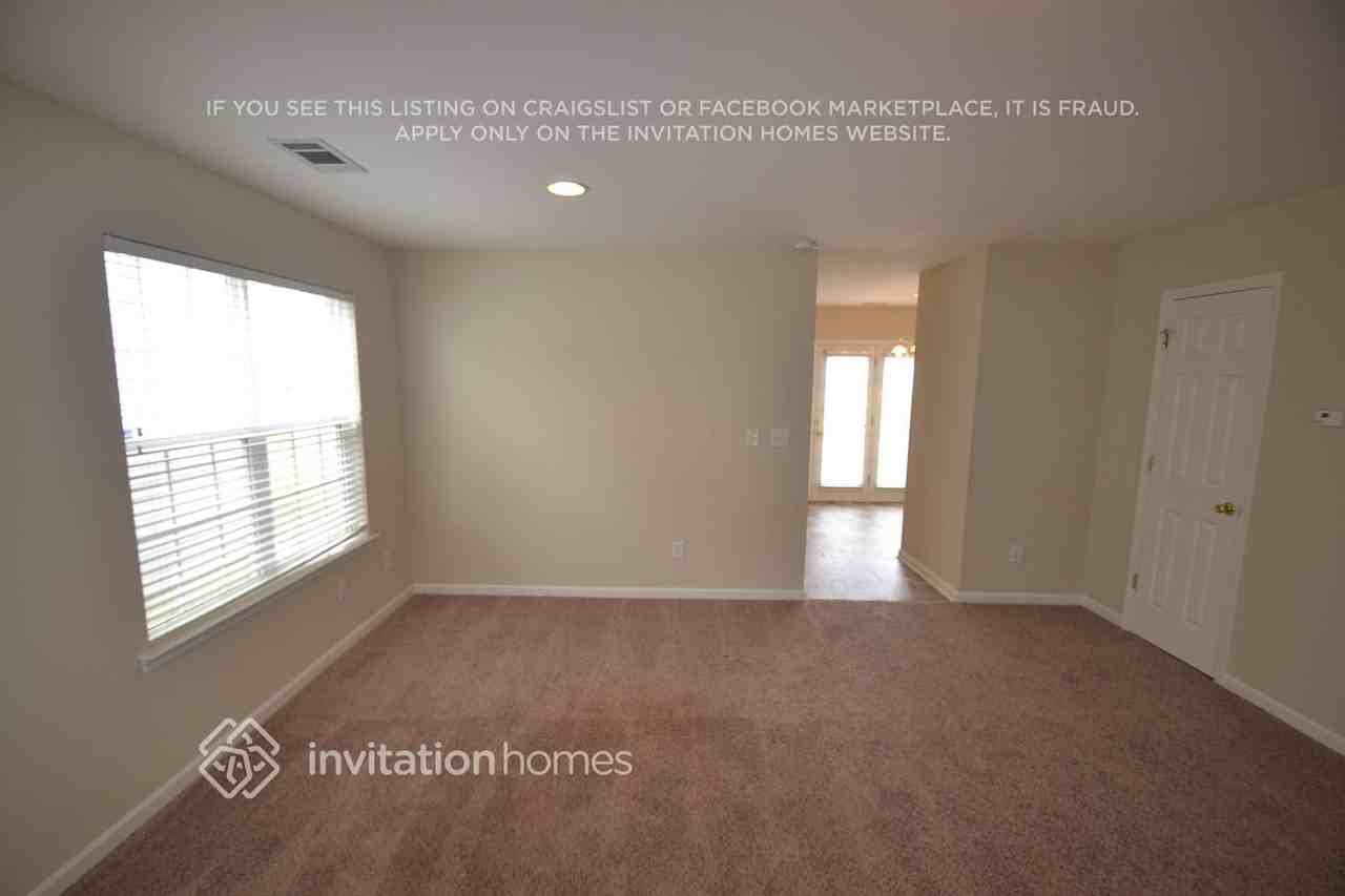 7007 Frye Pl - Photo 2 of 10