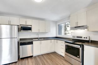 Navaho Townhomes & Garden Homes - Photo 1 of 1