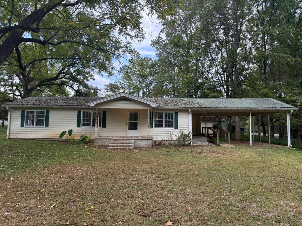 Cavender Creek MHP - Photo 2 of 10