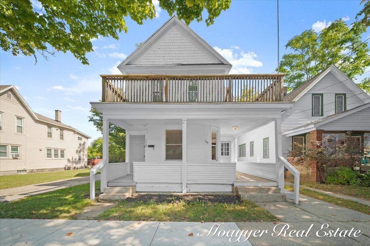1108 Muskegon Ave Nw - Photo 2 of 20