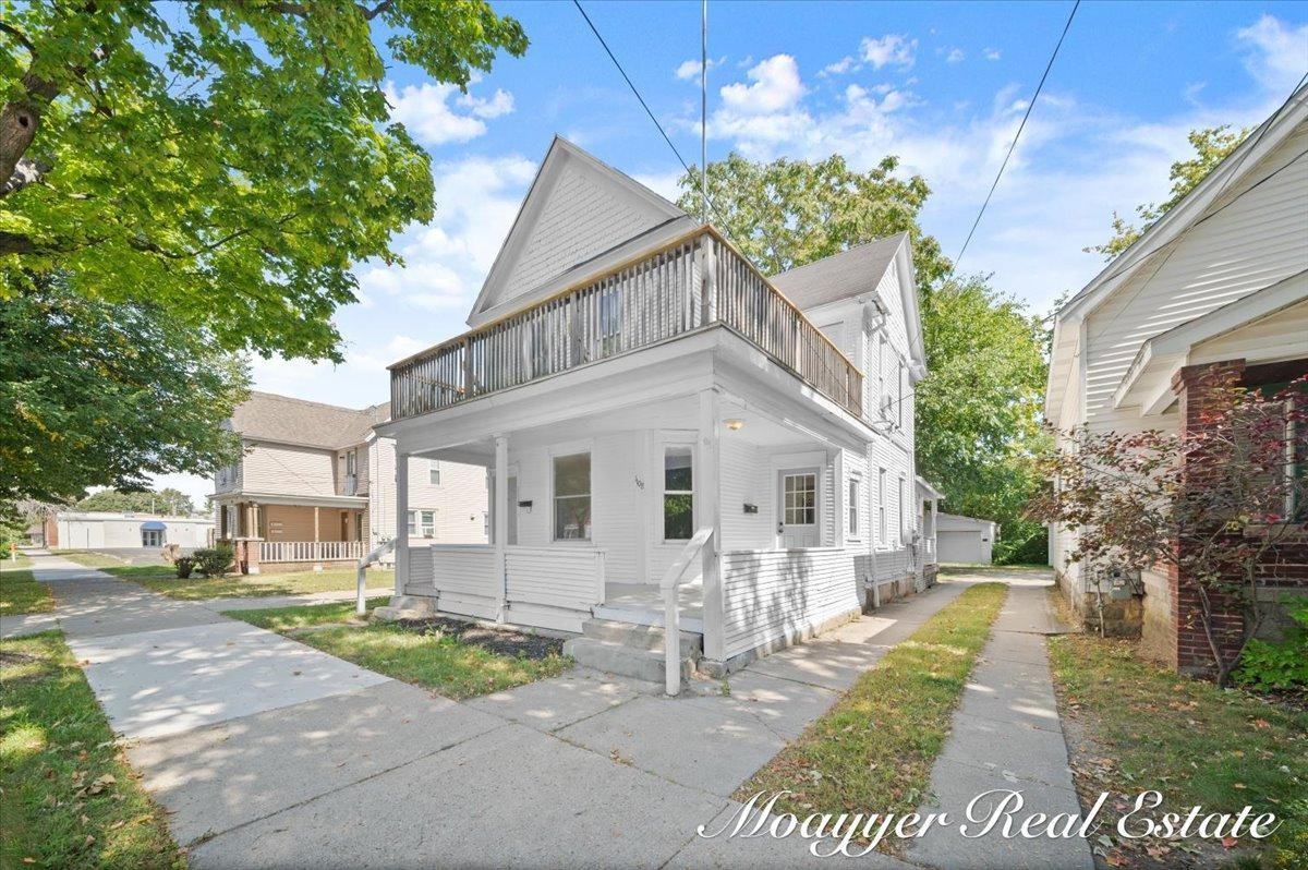 1108 Muskegon Ave Nw - Photo 4 of 20