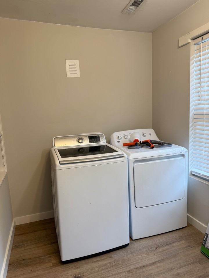 113-115 Crowell Dr - Photo 3 of 6