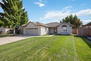 3140 Brookside Cres - Photo 1 of 1