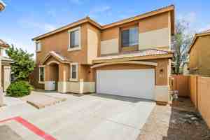 featured image of 125 N 22nd Pl #44