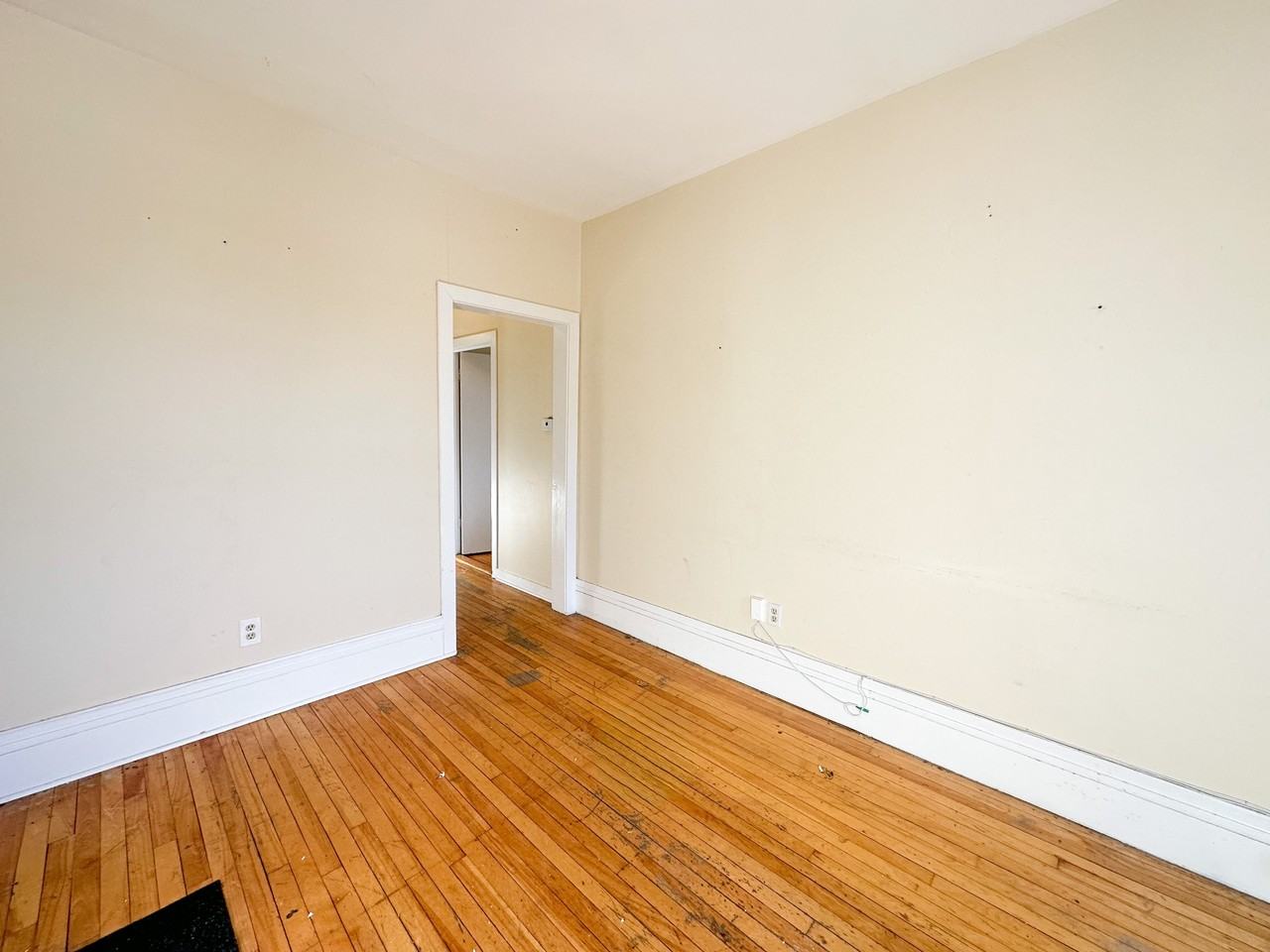 33 Paddock Street #33-2 - Photo 4 of 4