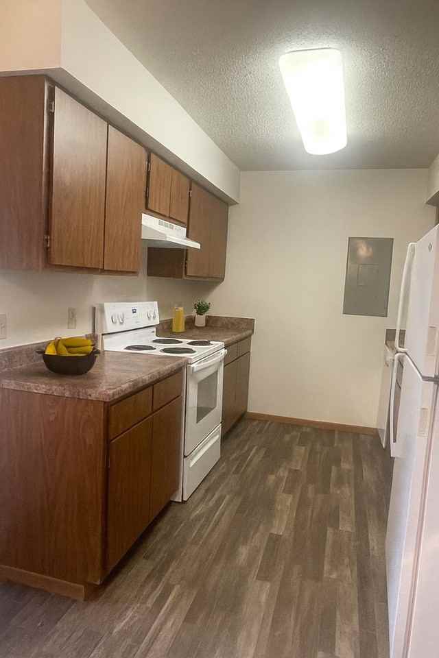 Vista Apartments - Photo 7 of 16