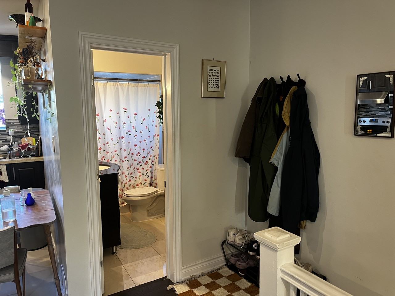 1085 Dufferin St - Photo 3 of 8