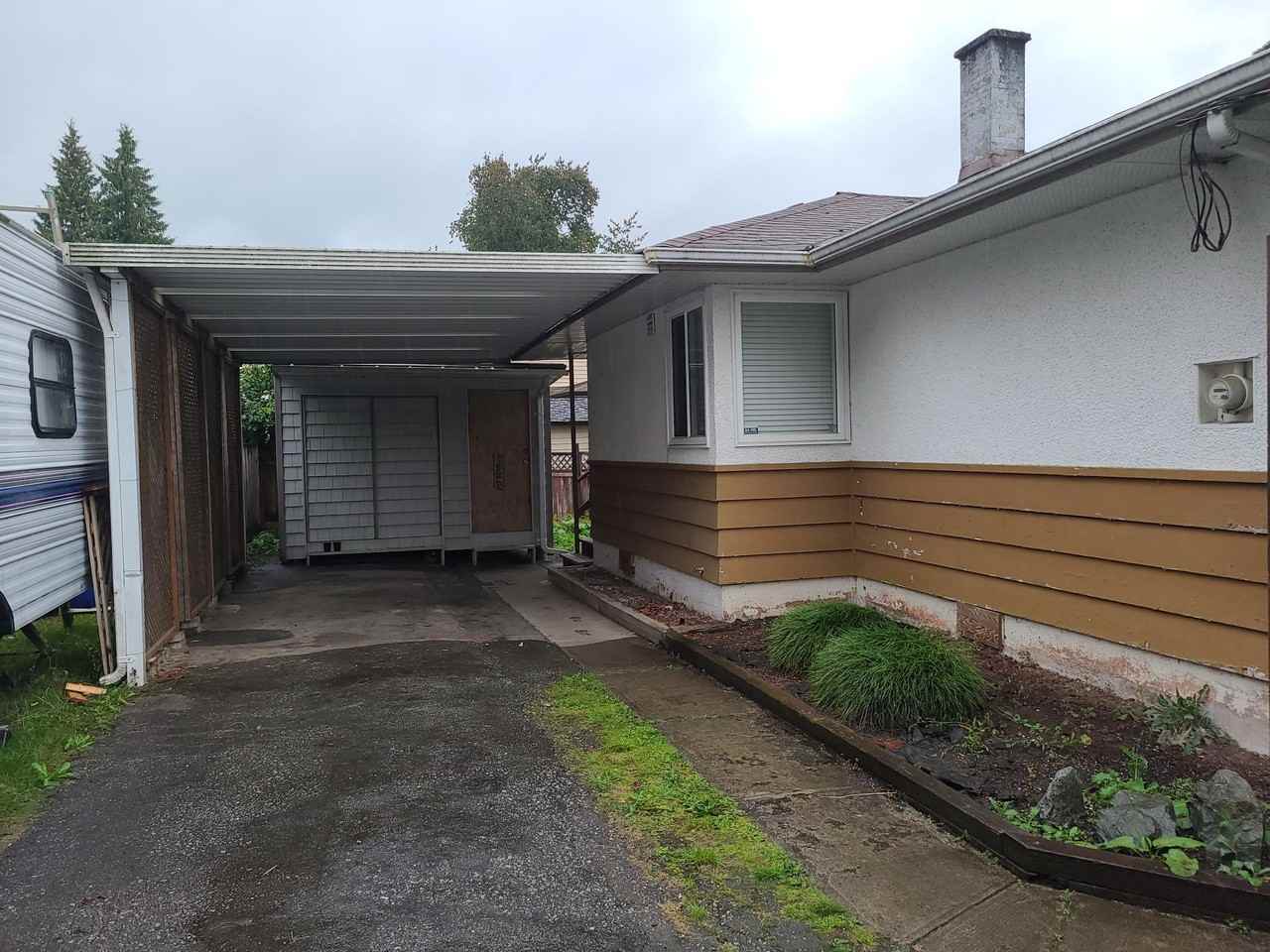 12147 222 St #1 - Photo 2 of 9