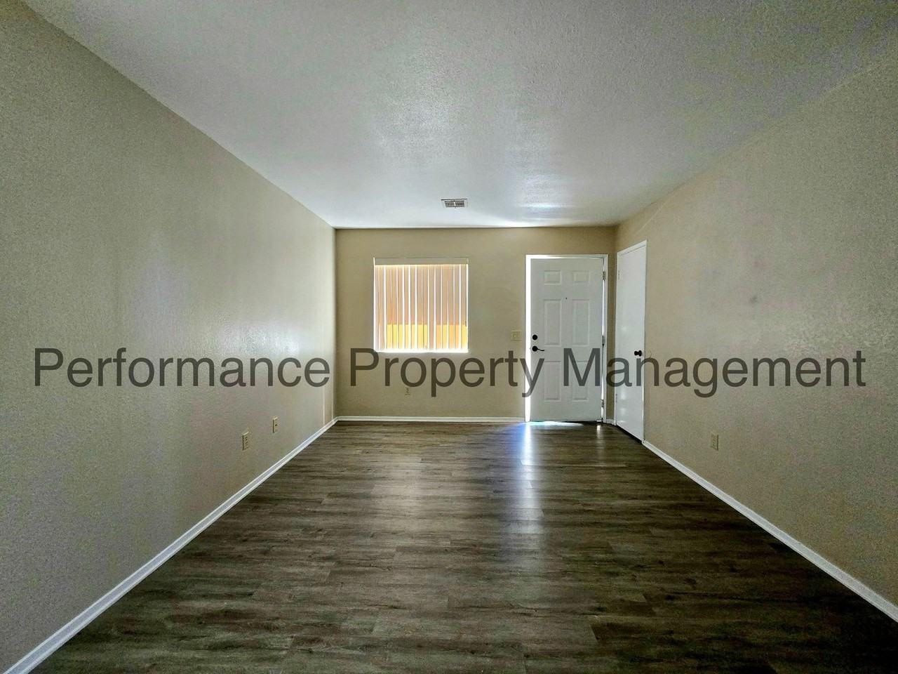 840 East Ridgecrest Boulevard #25 - Photo 2 of 13