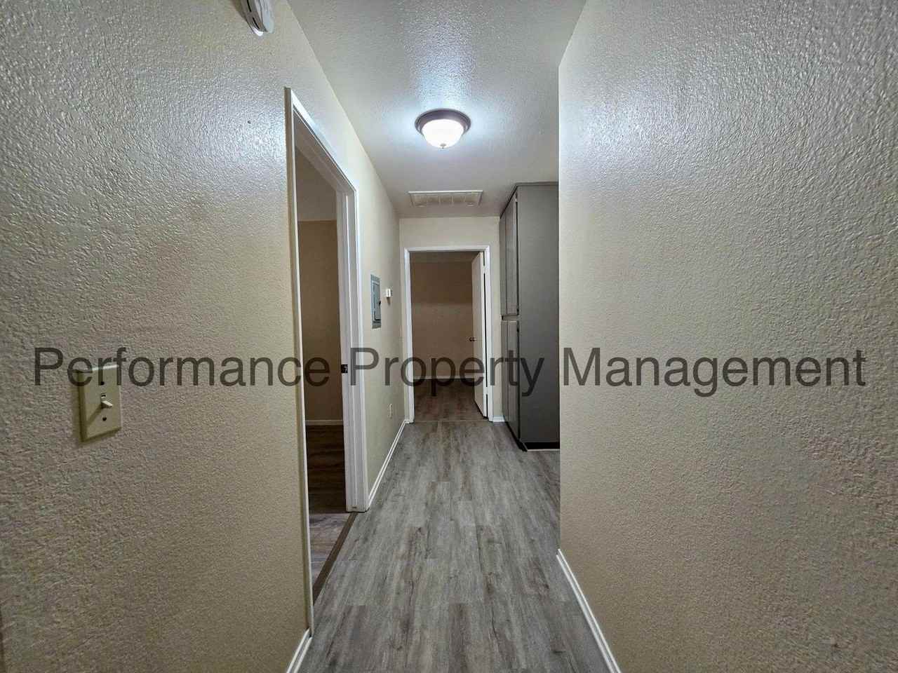 840 East Ridgecrest Boulevard #25 - Photo 5 of 13