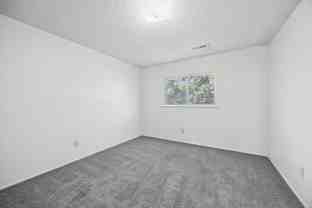 425 S Olympia St - Photo 1 of 1