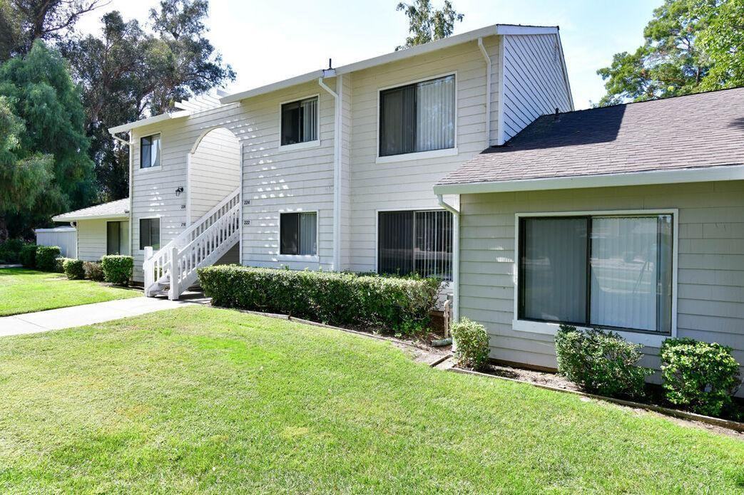 156 N Murrieta Blvd - Photo 4 of 29