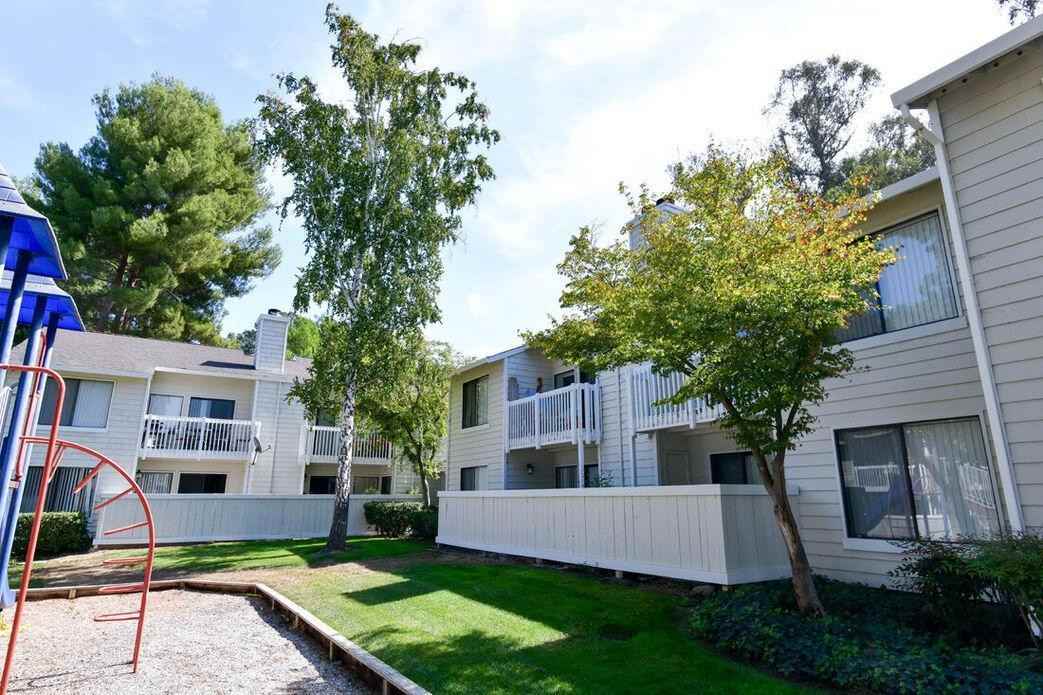 156 N Murrieta Blvd - Photo 6 of 29