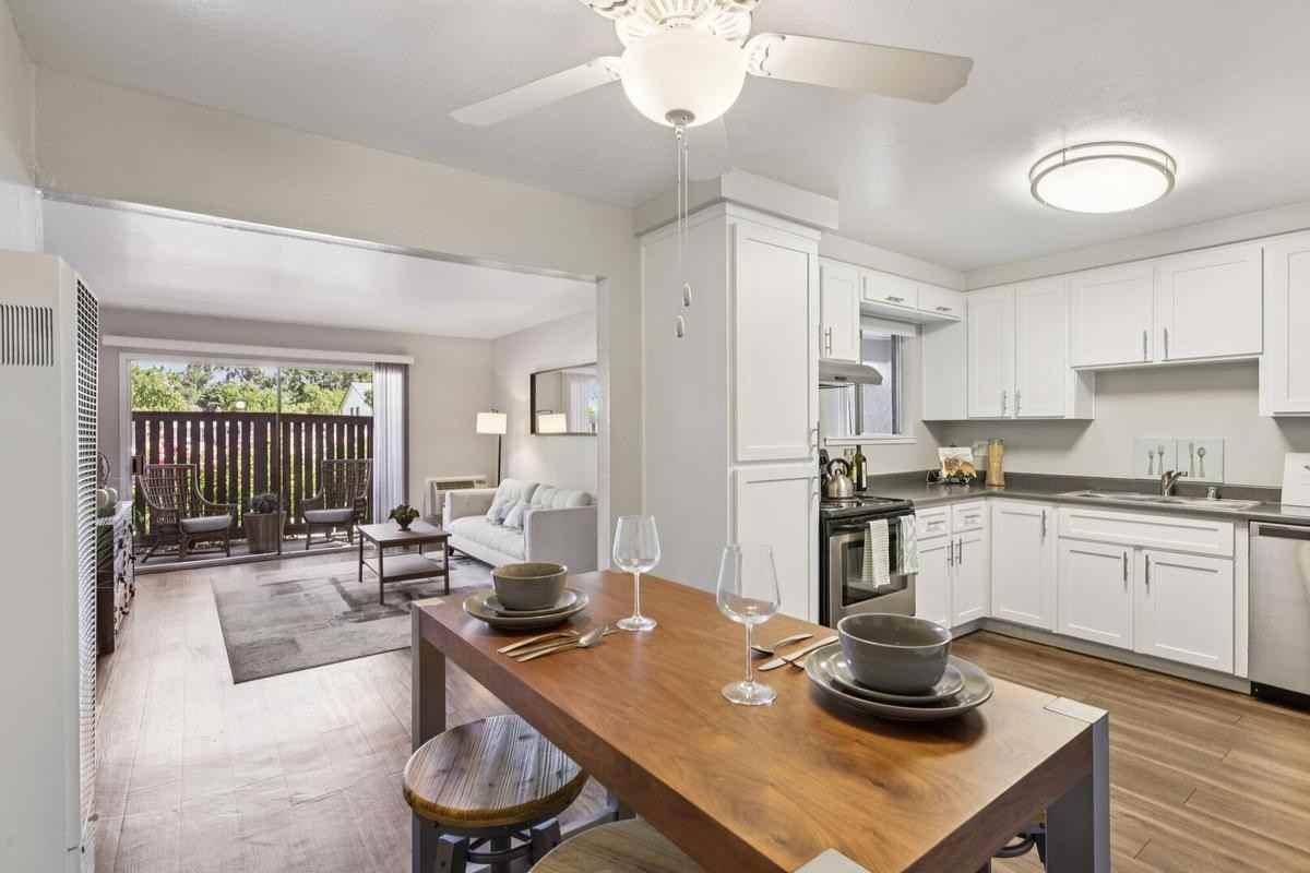 5643 Charlotte Way - Photo 5 of 29