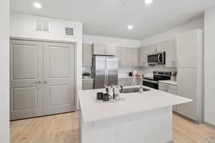 18905 E 59th Ave - Photo 1 of 1
