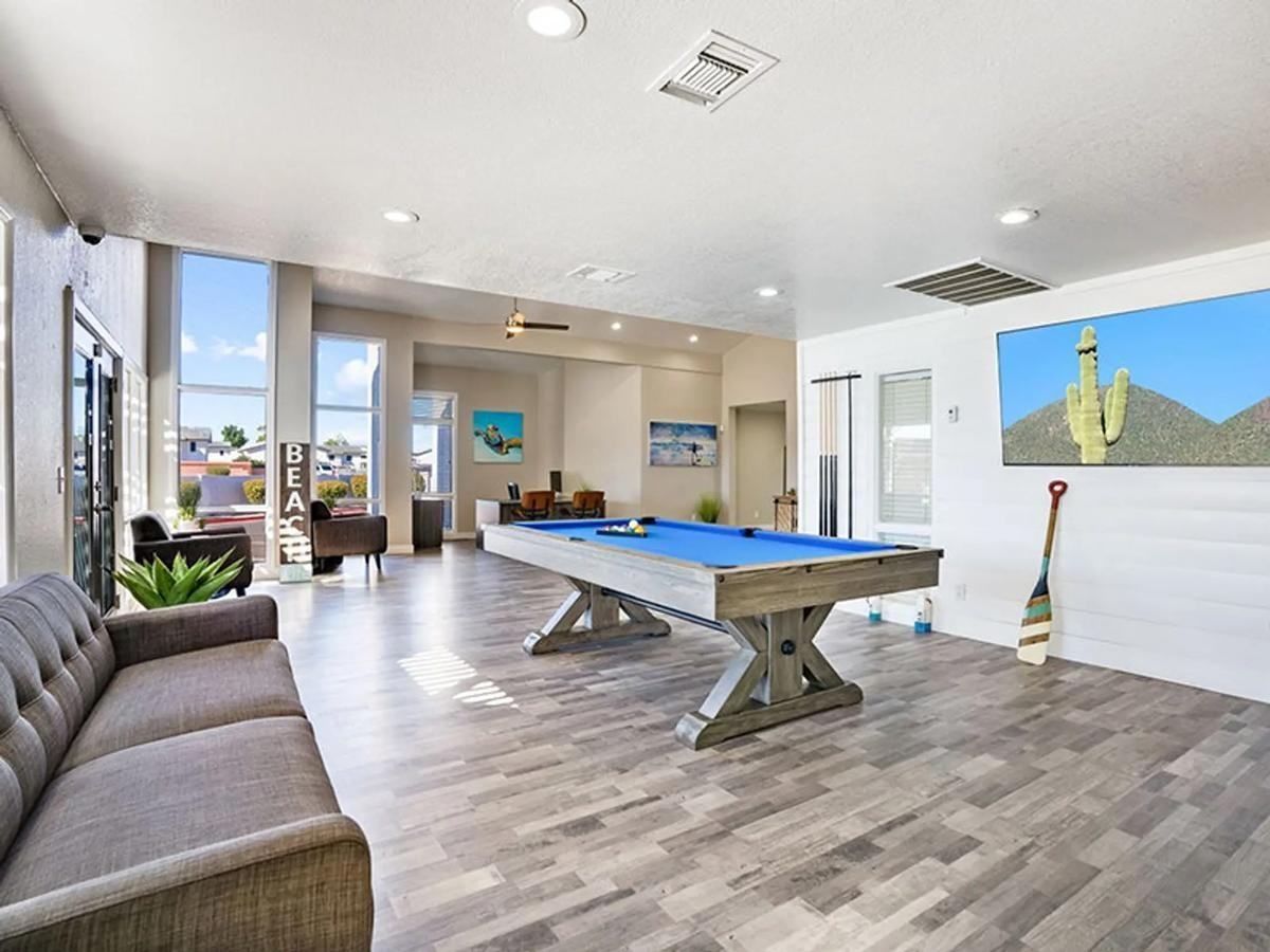 225 N Gilbert Rd - Photo 4 of 23