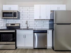868 S Arizona Ave - Photo 1 of 1
