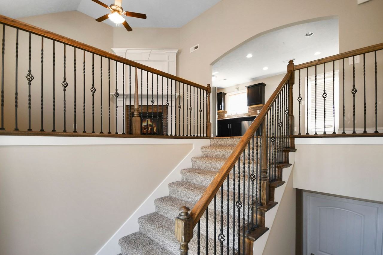 1842 Macarther Way - Photo 2 of 20