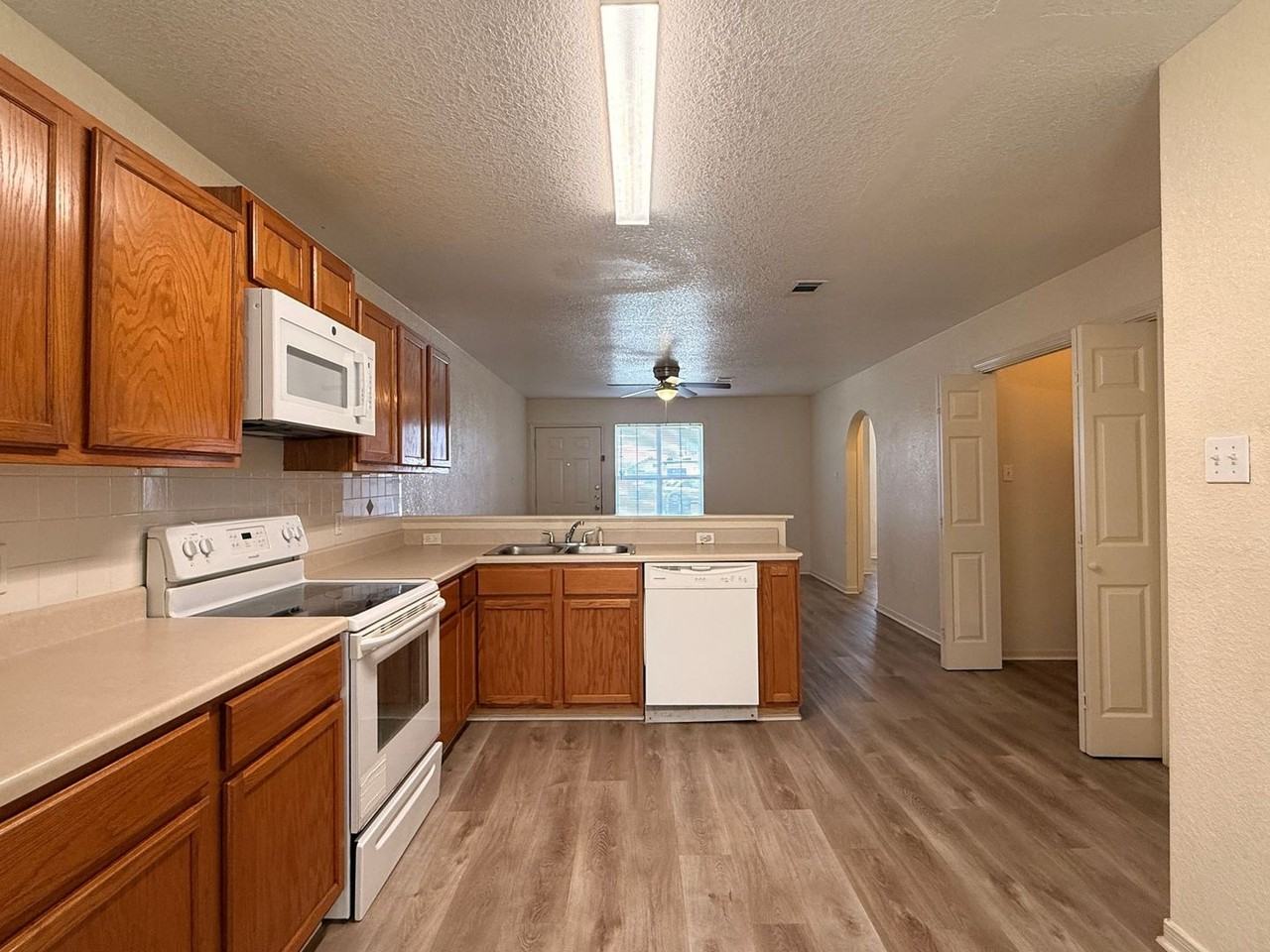 1604 Dugger Circle #A - Photo 5 of 19