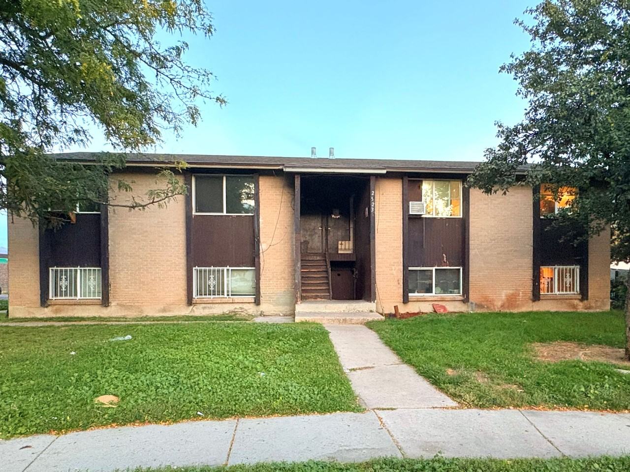 2523 Lakecrest 4-plex - Photo 4 of 5