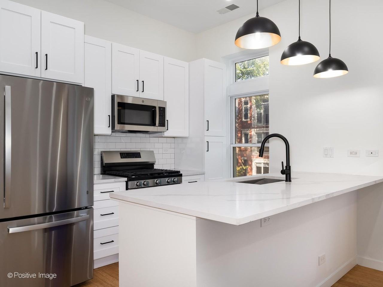 842 N. Wolcott - Photo 6 of 39