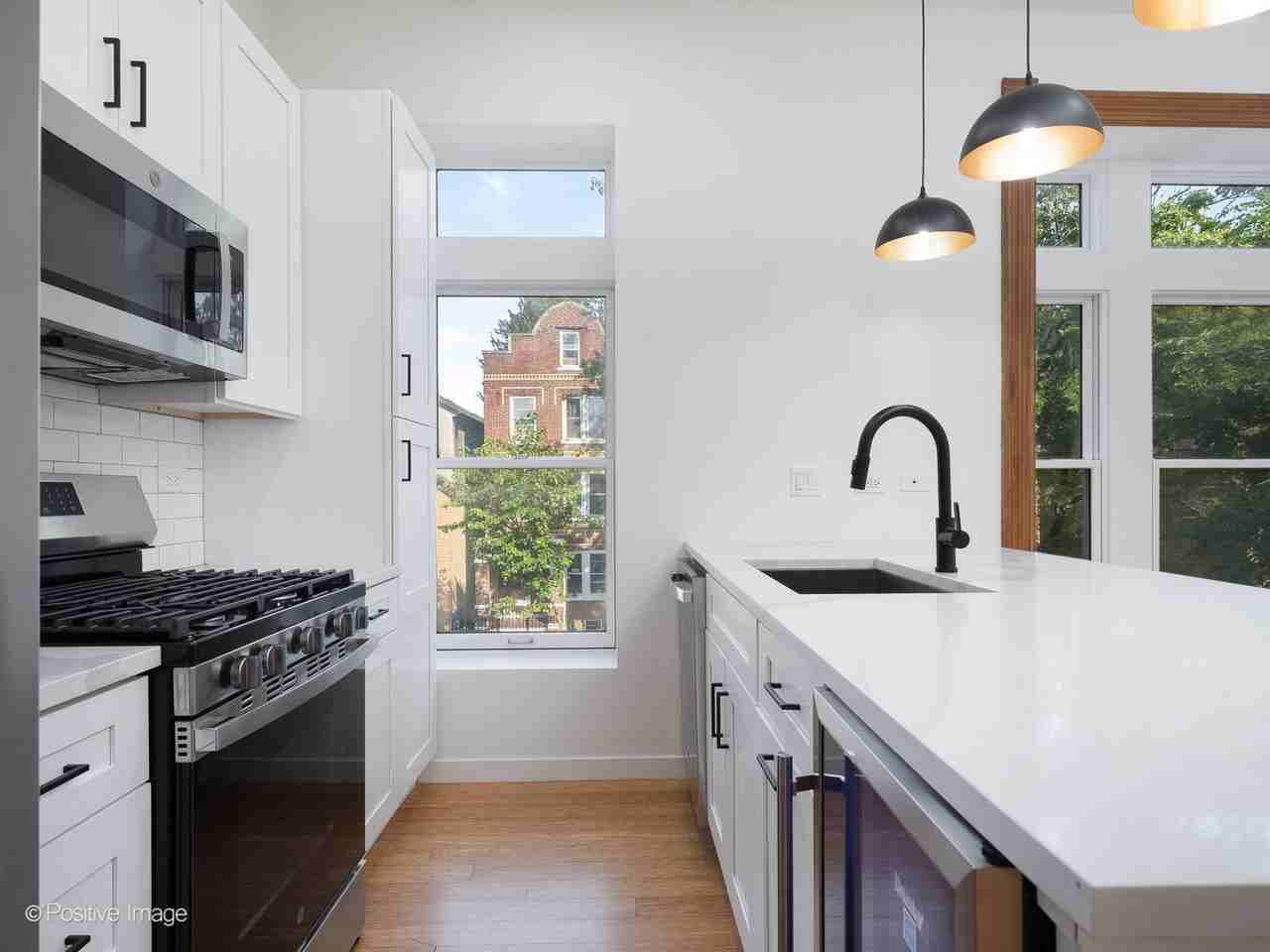 842 N. Wolcott - Photo 7 of 39