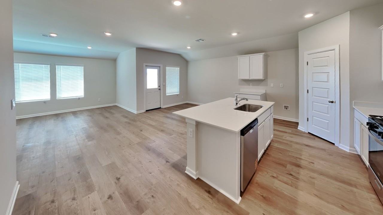 10308 Nw 28th St - Photo 3 of 21