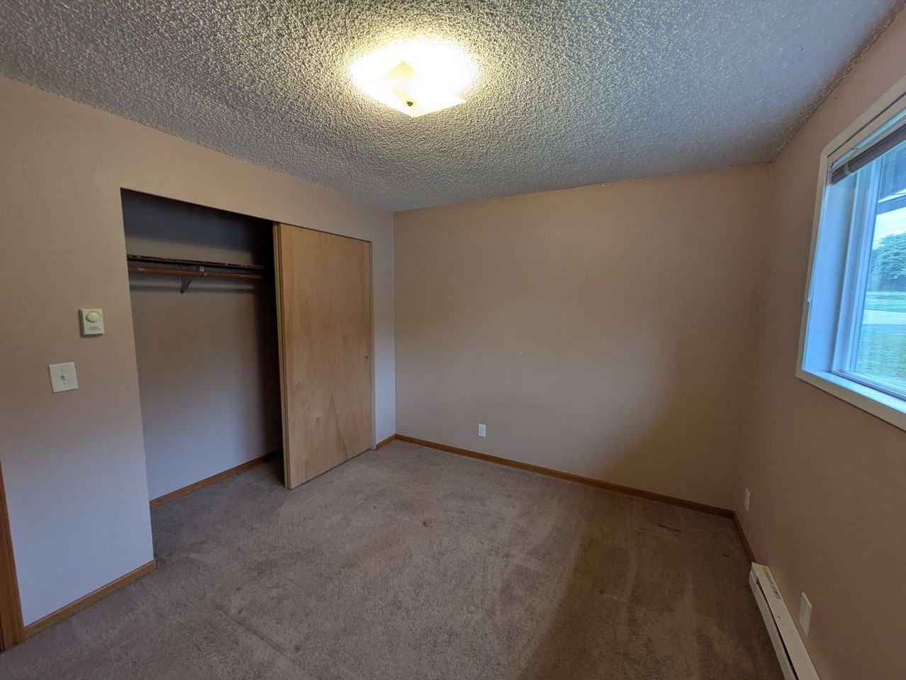 1202 24th St - Photo 6 of 10