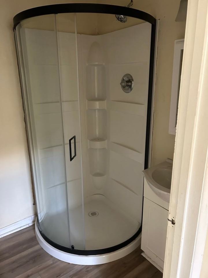 604 Carpenter Dr - Photo 3 of 9