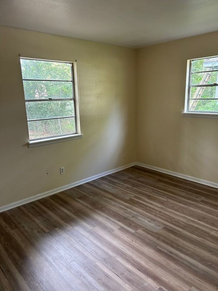 604 Carpenter Dr - Photo 4 of 9