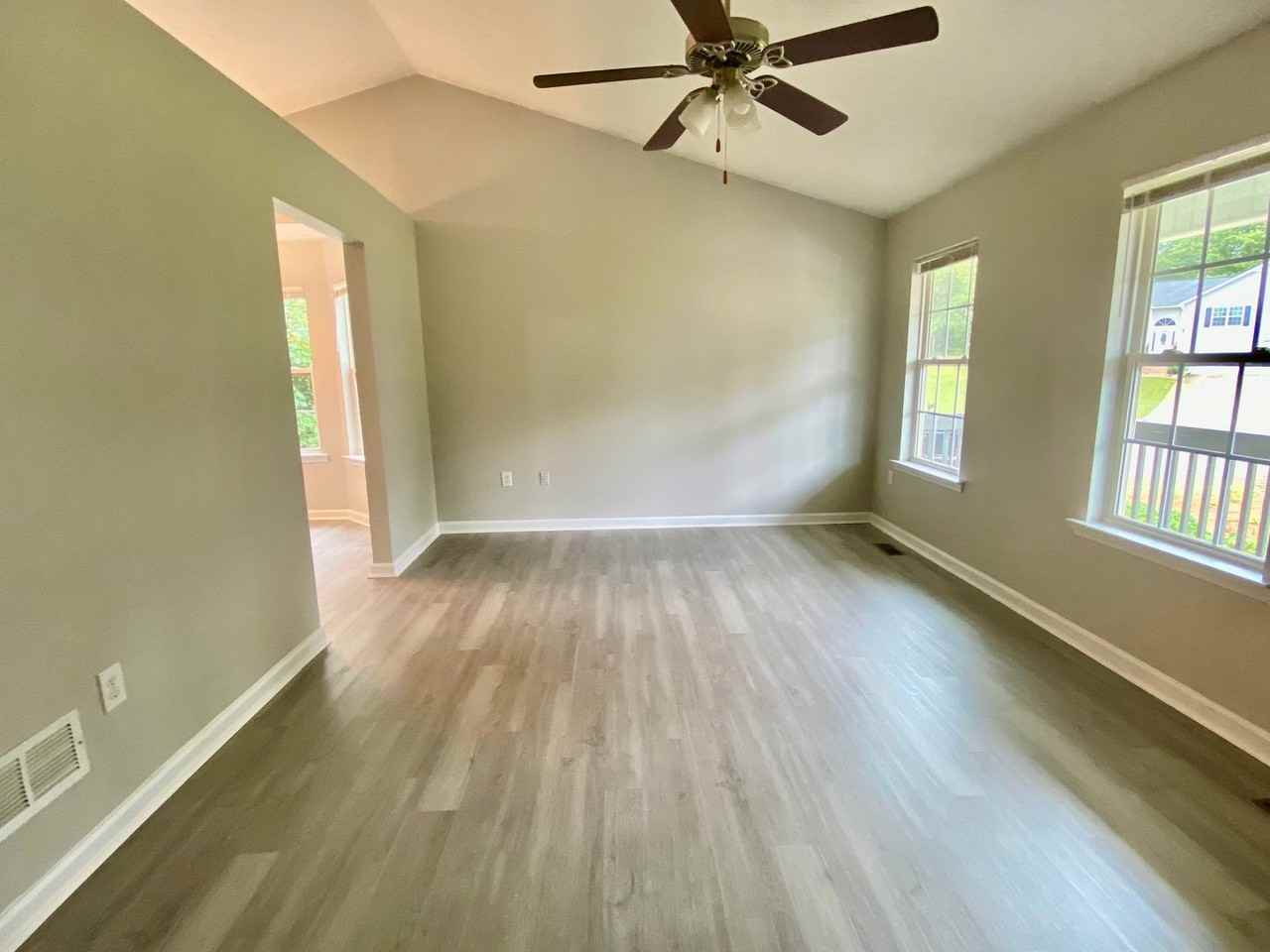 18 Twin Oaks Lane - Photo 7 of 47