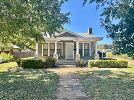 featured image of 515 S Madison St