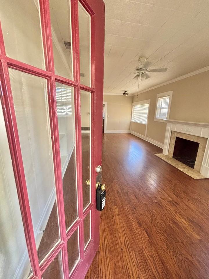 515 S Madison St - Photo 4 of 20