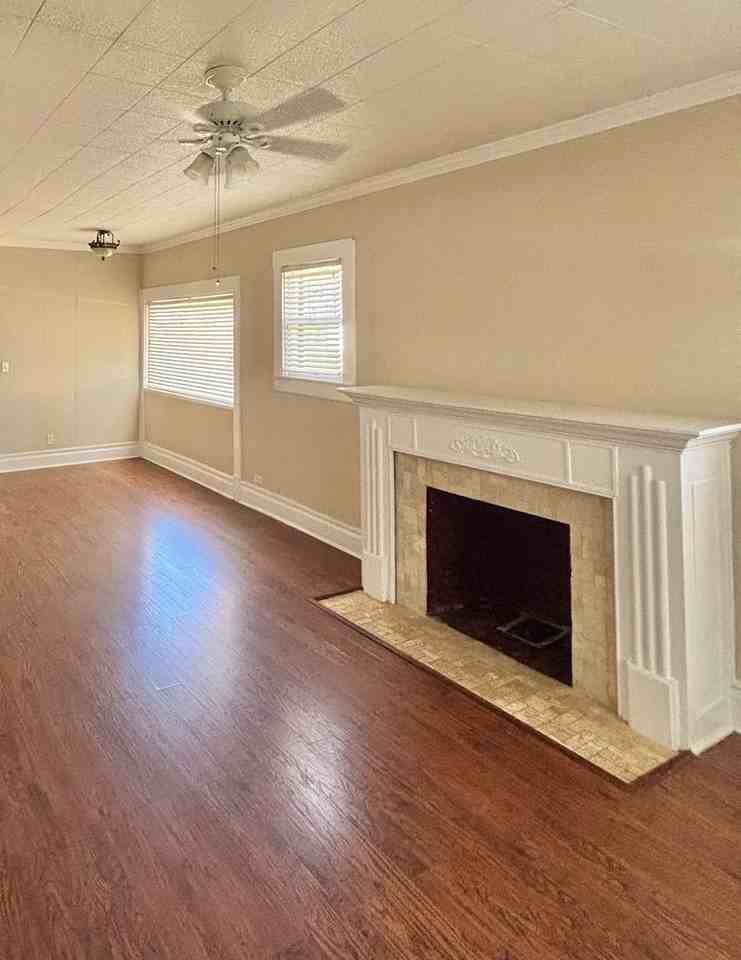 515 S Madison St - Photo 5 of 20