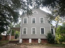 featured image of 418 Barnwell Ave Nw