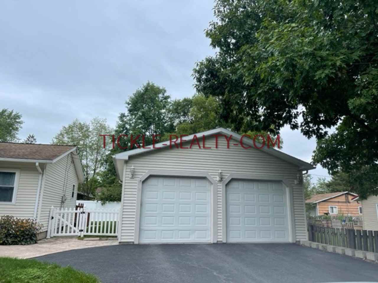 5 Fairlawn Dr - Photo 2 of 30