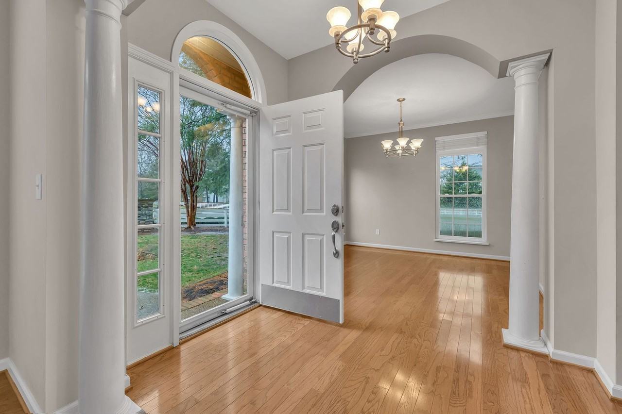 2001 Wimbledon Cir - Photo 6 of 50