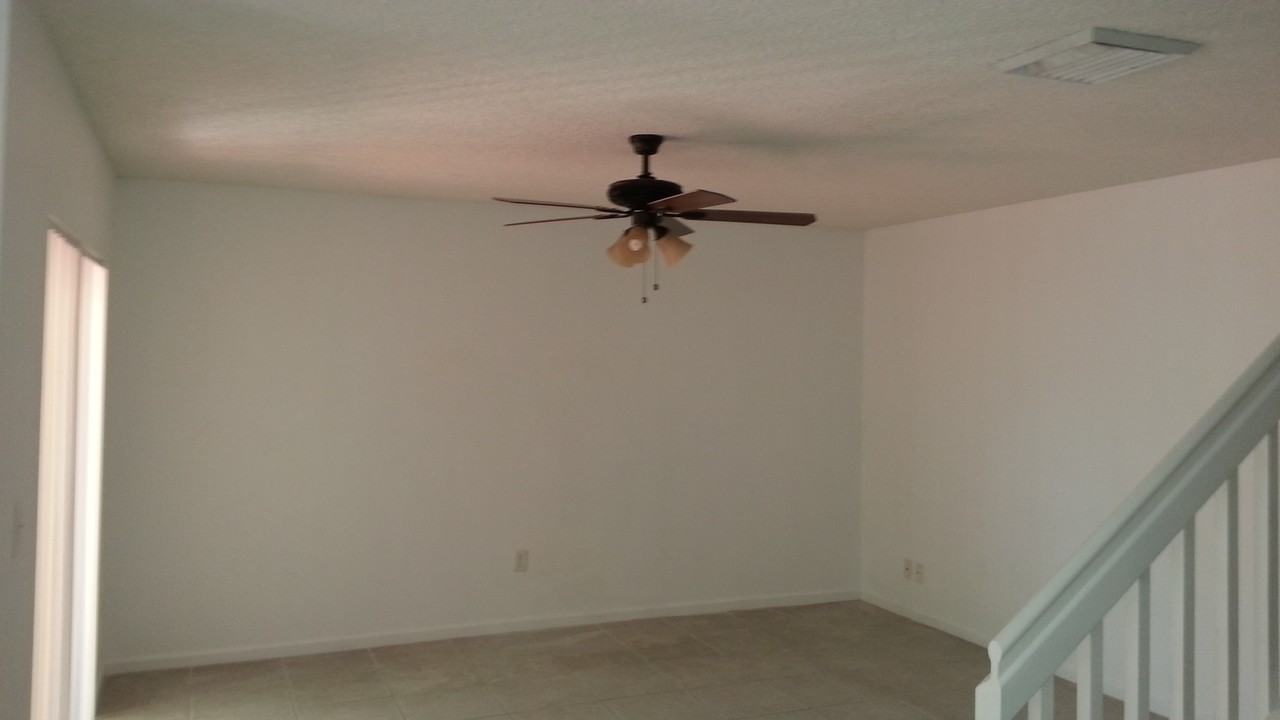 2221 White Pine Circle - Photo 7 of 11