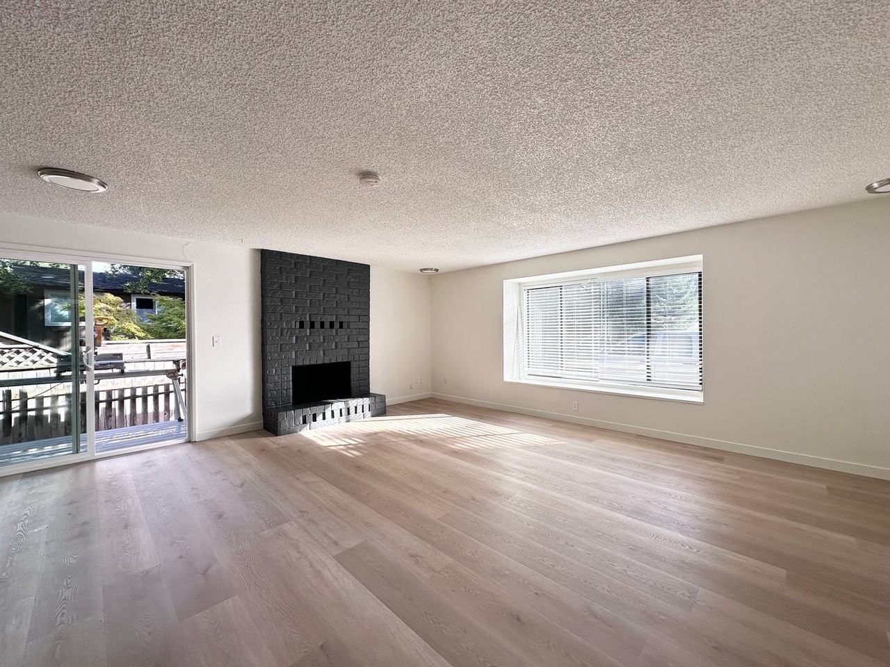 18025 Tupper Rd - Photo 2 of 15