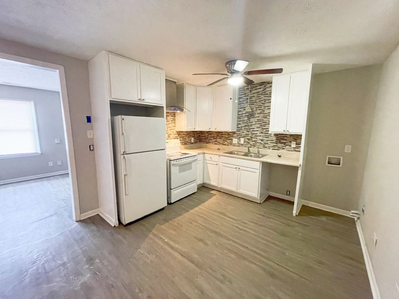 2234 Delta Dr - Photo 2 of 10