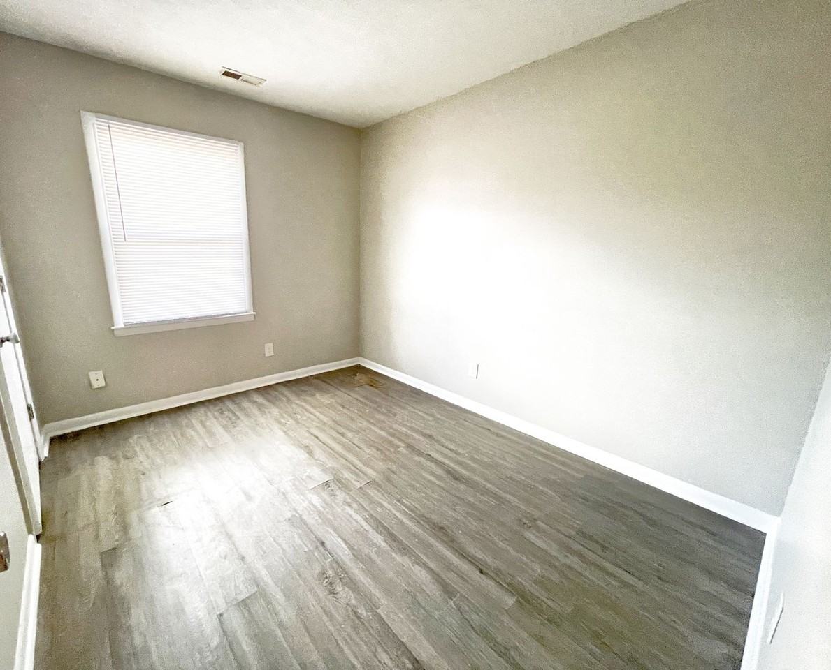 2234 Delta Dr - Photo 5 of 10