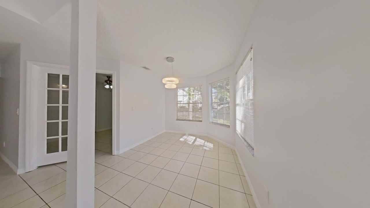 620 Glenwood Court #77 - Photo 4 of 11