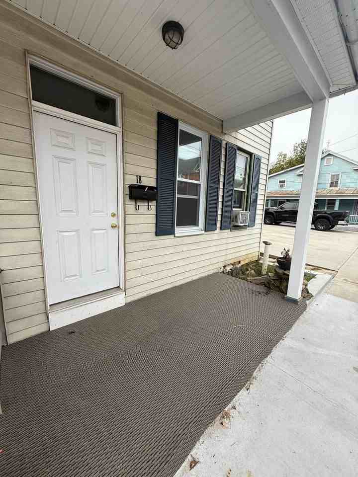 18 East Big Spring Avenue - Photo 2 of 32