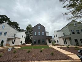 featured image of 578 Pride Ave