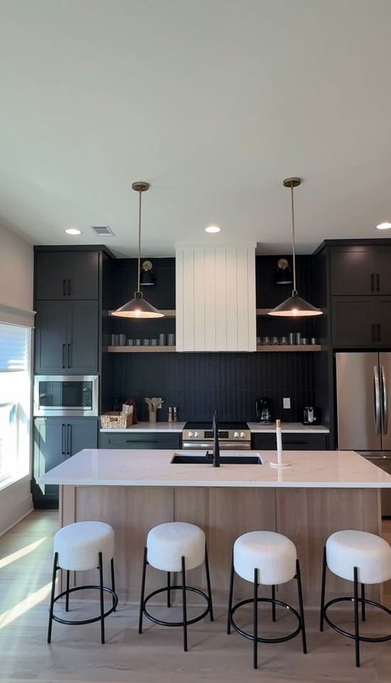 580 Pride Avenue - Photo 4 of 33