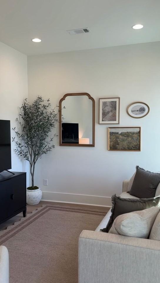 580 Pride Avenue - Photo 7 of 33